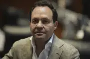Morena busca corregir desastre judicial, critica Clemente Castañeda