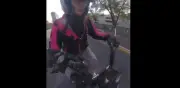 Motociclista es derribada en Insurgentes; conductor huye