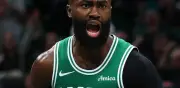 NBA multa a Jaylen Brown con 50 mil dólares por críticas al arbitraje