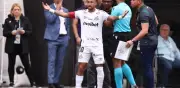 Neymar explota contra el árbitro por error que lo sacó del partido