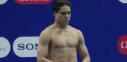 Osmar Olvera gana bronce en Beijing y suma tres medallas en la Super Final de Clavados