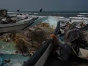 Pescadores de Tabasco y Veracruz sin reparación tras derrame de Pemex