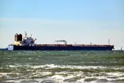 Petróleo WTI cae otro 2% y se ubica en 96.35 dólares