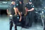 Policía de San Pedro acuchillado en rostro y mano durante ataque