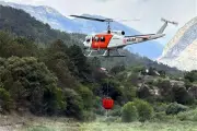 Rayo provoca incendio forestal en la Sierra de Santiago, Nuevo León