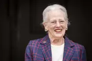Reina Margarita de Dinamarca se somete a angioplastia exitosamente