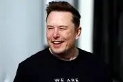 Remuneración de Musk en Tesla asciende a 158 mil mdd en 2025