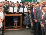 Sheinbaum anuncia salario medio del IMSS para trabajadores del Estado