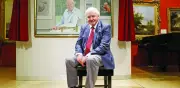 Sir David Attenborough cumple 100 años: legado del naturalista que nos enseñó a amar el planeta