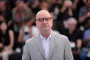 Soderbergh defiende uso de IA en documental sobre Lennon