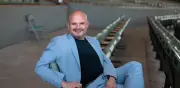 Tenor mexicano David Lomelí dirigirá la Ópera de Dallas