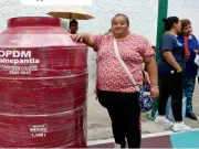 Tinacos y cisternas llegan a San Lucas Patoni en Tlalnepantla