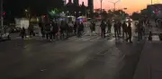 Trabajadores bloquean Paseo de la Reforma en CDMX