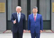 Trump niega haber hablado de aranceles con Xi Jinping en Pekín