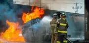 Video capta momento exacto en que tren embiste pipa de gas en Querétaro