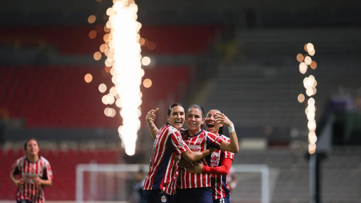 Alicia Cervantes supera a Omar Bravo y se convierte en la máxima goleadora histórica de Chivas