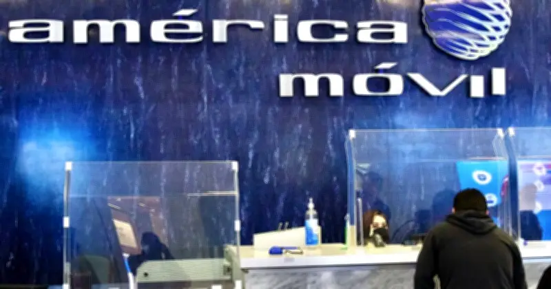 América Móvil anticipa compras de smartphones por escasez de chips