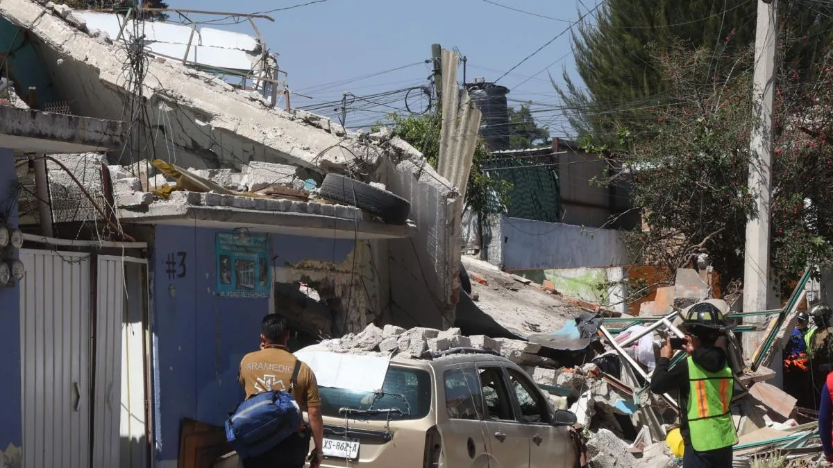 Milagro en Coacalco: anciano sobrevive a explosión que destruyó su casa
