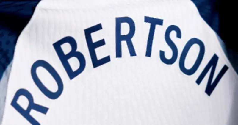 Andy Robertson llega al Tottenham tras salir del Liverpool