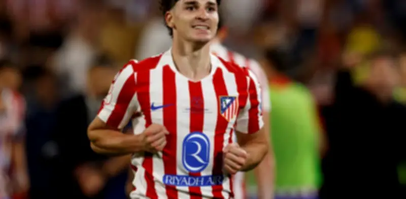 Atlético exige 500 millones por Julián Álvarez; no negociará en España