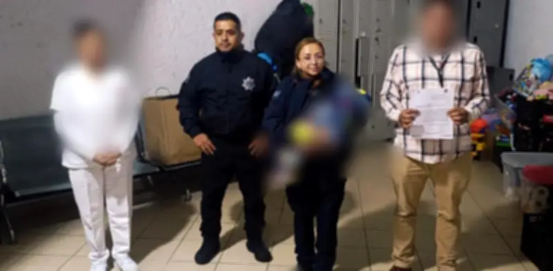 Bebé abandonada en Ecatepec es rescatada por policía municipal