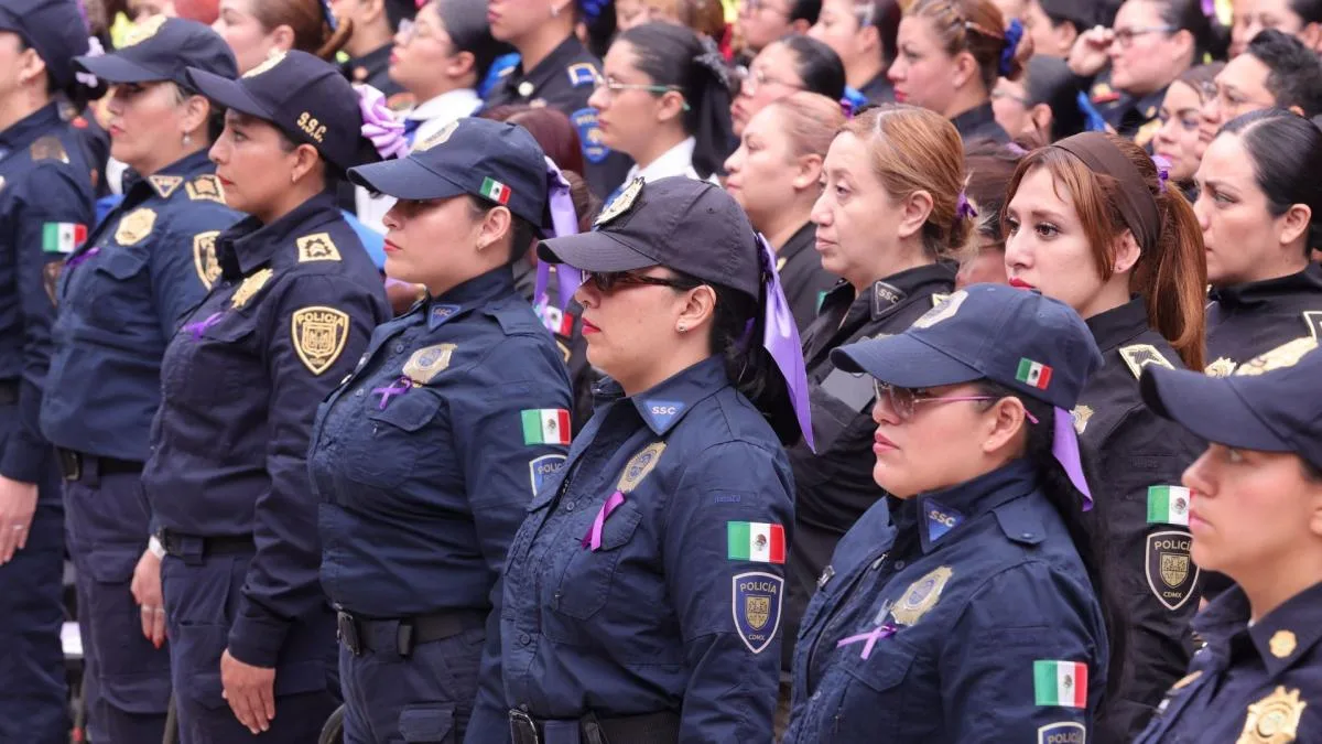 Brugada anuncia becas para hijos de mujeres policías y promueve ascensos femeninos