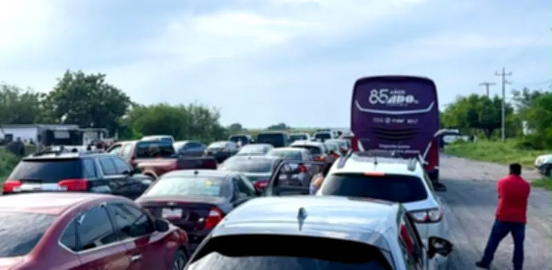 Bloquean carretera en Tamaulipas por falta de energía eléctrica