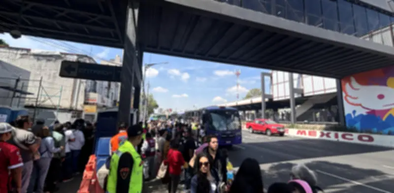 Caos en Línea 2 del Metro: Cierre por obras del Mundial asfixia movilidad
