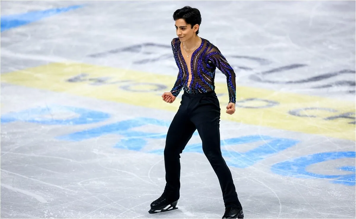Donovan Carrillo clasifica a la final del Mundial de Patinaje Artístico en Praga
