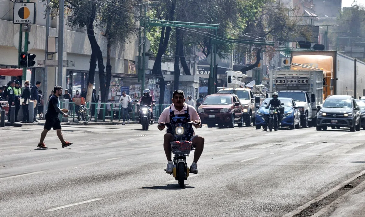 Scooters y bicis eléctricas en CDMX deberán tener placas desde julio