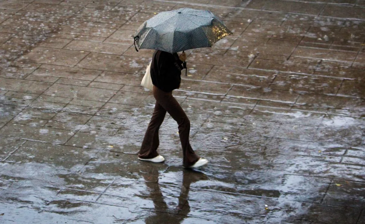 Lluvias fuertes y granizo azotarán CDMX este domingo; temperatura máxima de 24°C