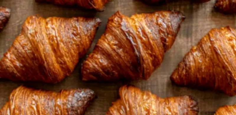 Cómo hacer croissants de masa hojaldre con sabor casero y dorado perfecto