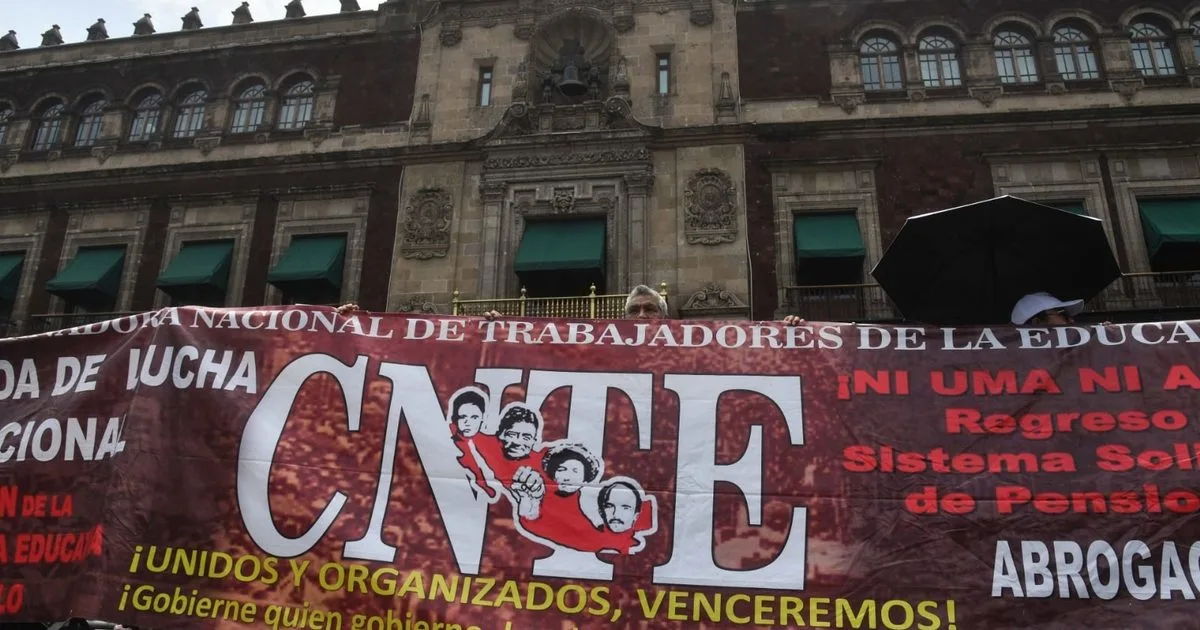 CNTE califica de 'dislate' cambio de calendario escolar; advierte huelga inminente