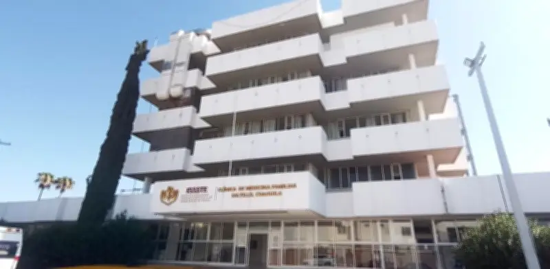 Confirman caso de gusano barrenador en médico veterinario de Coahuila