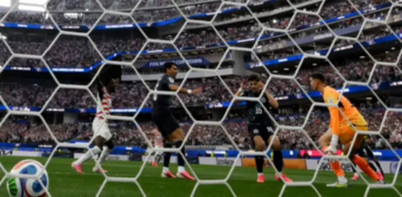 Damián Bobadilla anota el primer autogol del Mundial 2026