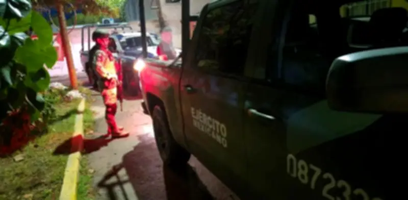 Defensa detiene a dos policías municipales en Nuevo Ideal, Durango