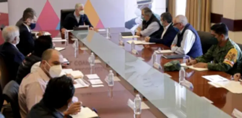 Del Mazo supervisa avances de vacunación en adultos mayores en Edomex