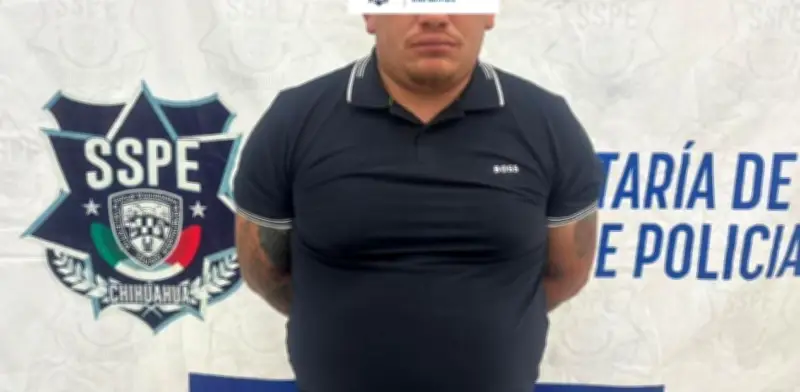 Detienen a "El Comandante Nico", líder del Cártel de Juárez, con arsenal y dos mujeres