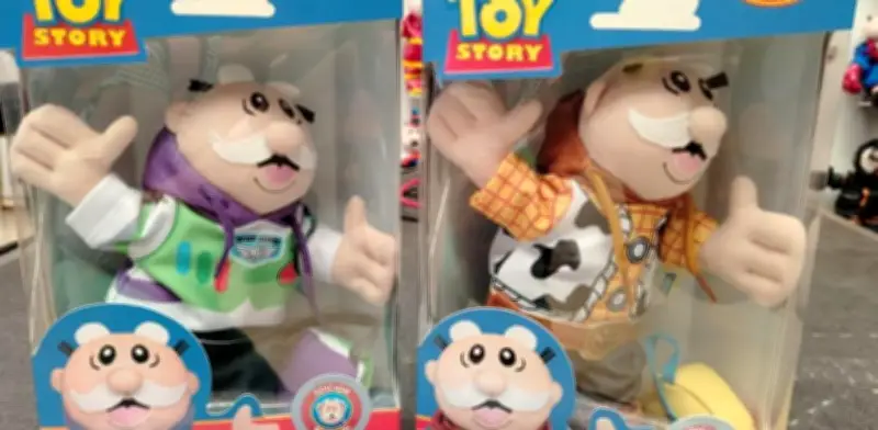 Dr. Simi y Toy Story: colaboración de simipeluches de Woody y Buzz Lightyear