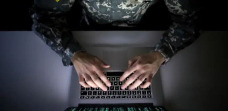 EE. UU. avanza en integrar IA a operaciones militares con nueva orden ejecutiva