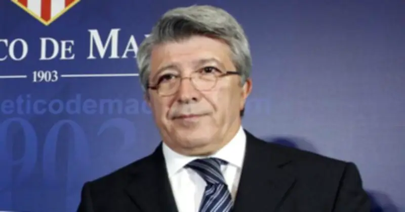 Enrique Cerezo cierra la puerta: Julián Álvarez no está en venta ante el Real Madrid