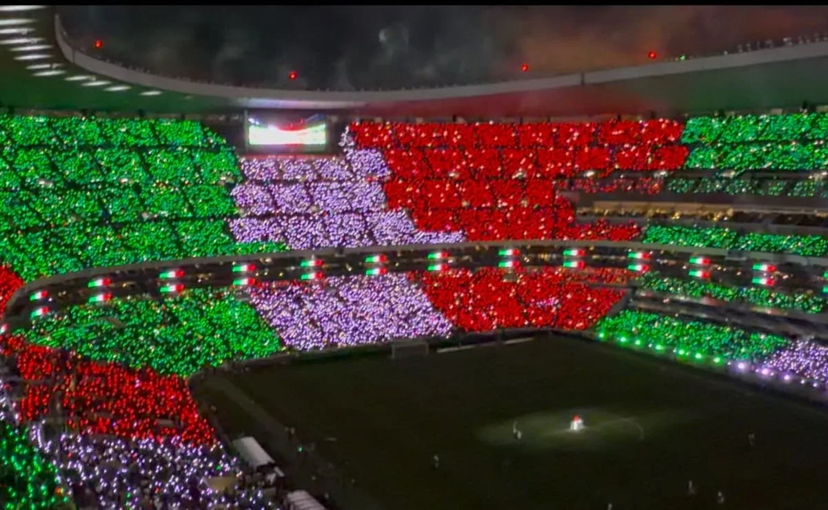 Espectacular show de fuegos artificiales en la reinauguración del Estadio Banorte