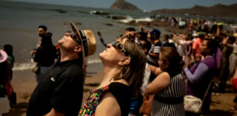 Esto le pasa a tu cerebro cuando ves un eclipse, según la neurociencia
