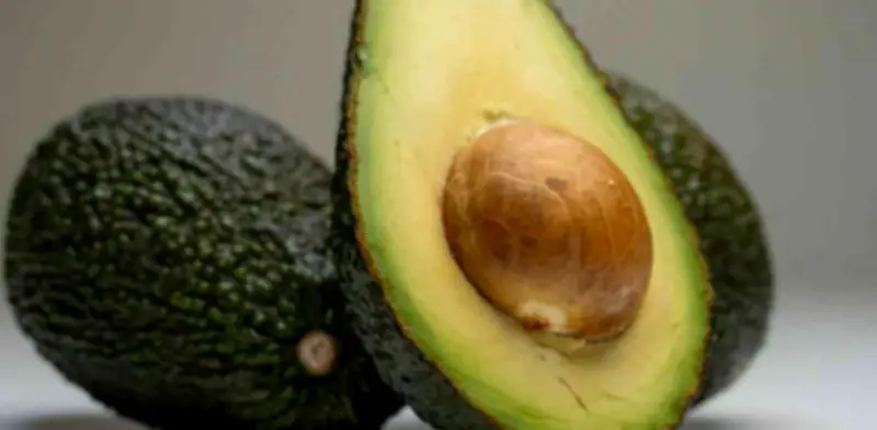 Evita que el aguacate se oxide con estos trucos caseros comprobados