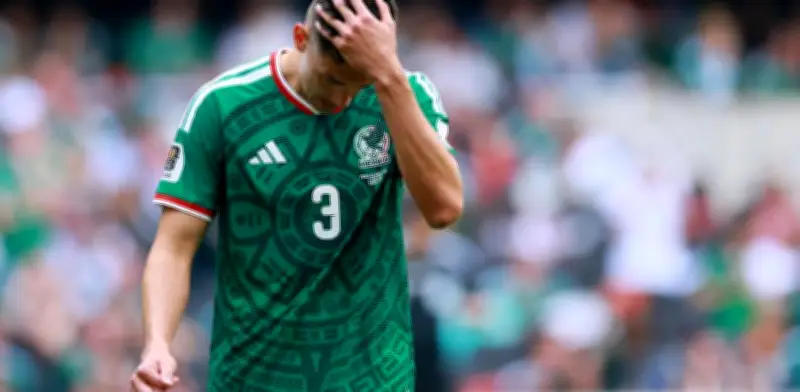 Expulsión de César Montes podría costarle caro a México en Mundial 2026