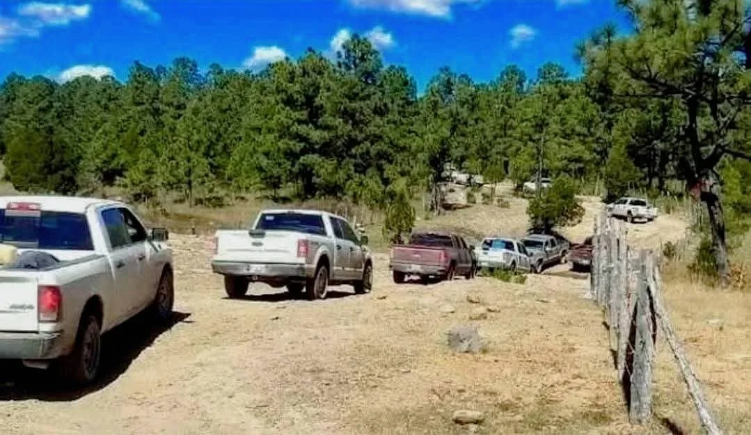 Familias de El Durazno huyen por violencia en Durango