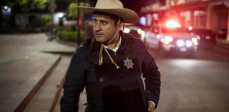 Fiscalía de Michoacán ofrece 100 mil pesos por exjefe de escoltas de Carlos Manzo