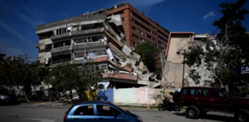 Francia y Chile envían ayuda a Venezuela tras terremotos que dejan 164 muertos