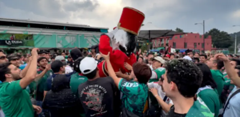 Garibaldi se llena de color y tradición con activación de Lotería Nacional