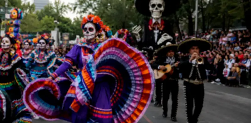 Gran Desfile Mundialista en CDMX: catrinas, sonidero y futbol